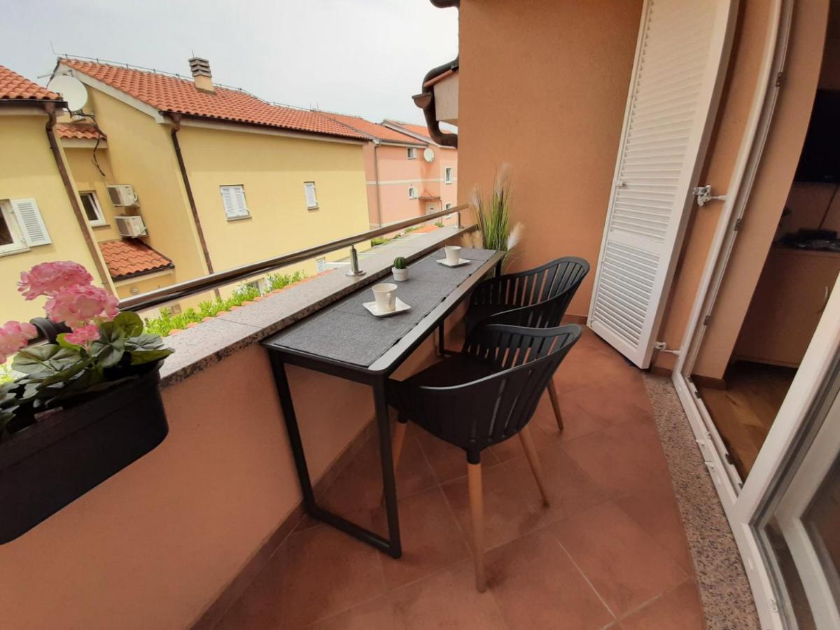 Apartment Rose مالينسكا المظهر الخارجي الصورة